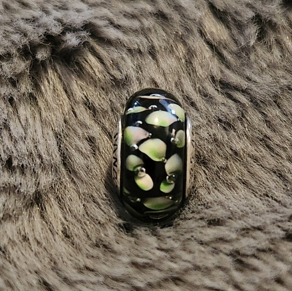 NEW Authentic Pandora Murano Glass Charm. Bundle to save on shipping costs! Pl - Picture 1 of 3